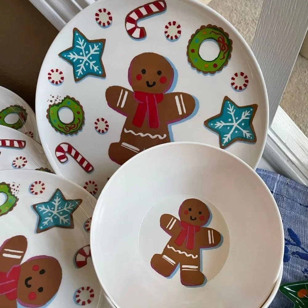 Target Gingerbread and Christmas Tree Cookie Plates Lot of 12!